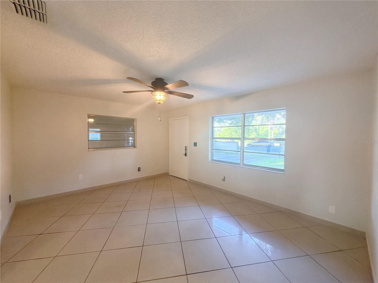 Single Family Residence at 13732 21ST ST, DADE CITY, photo 11 of 24