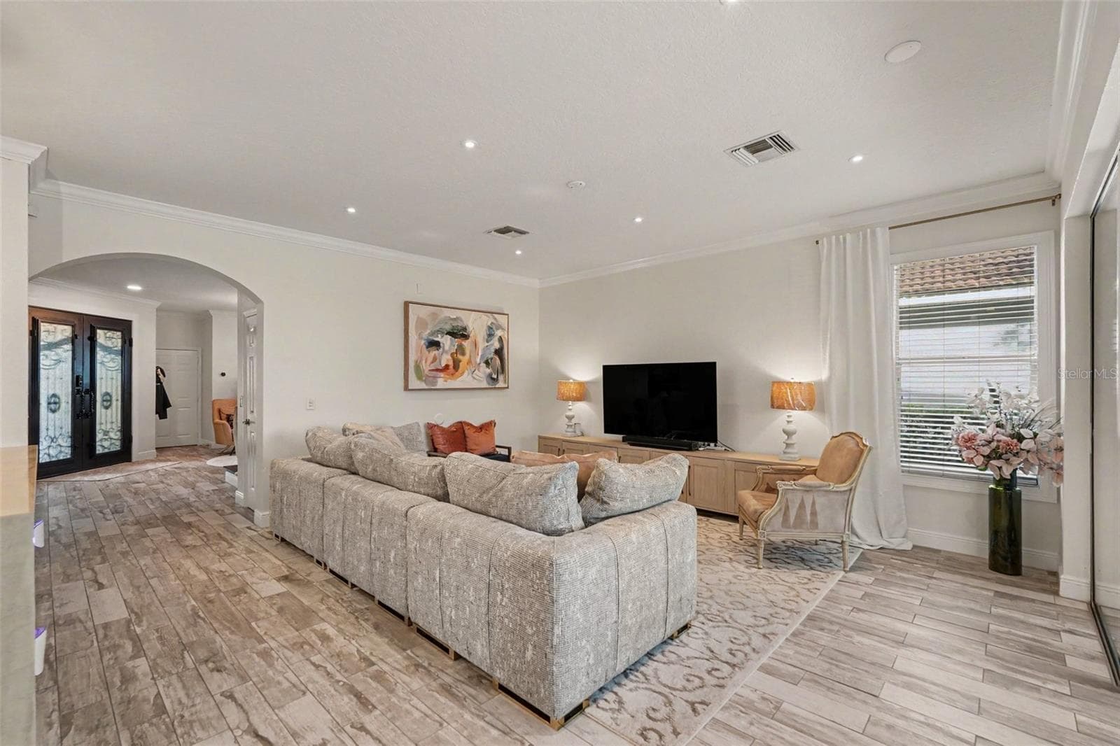 Single Family Residence at 10875 CORY LAKE DR, TAMPA, photo 6 of 37