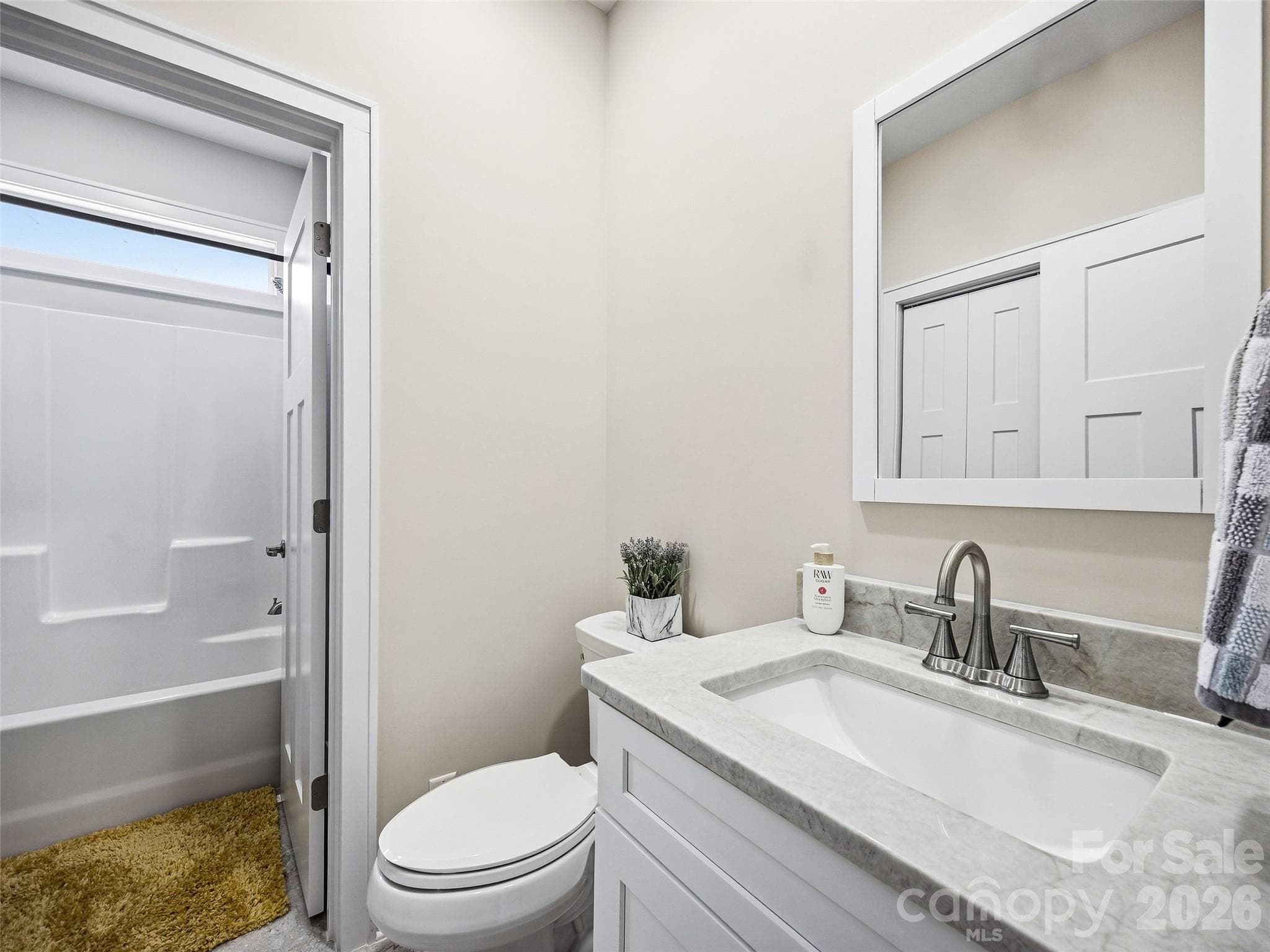 Guest bathroom - 158 Narrows Run Loop, Hendersonville