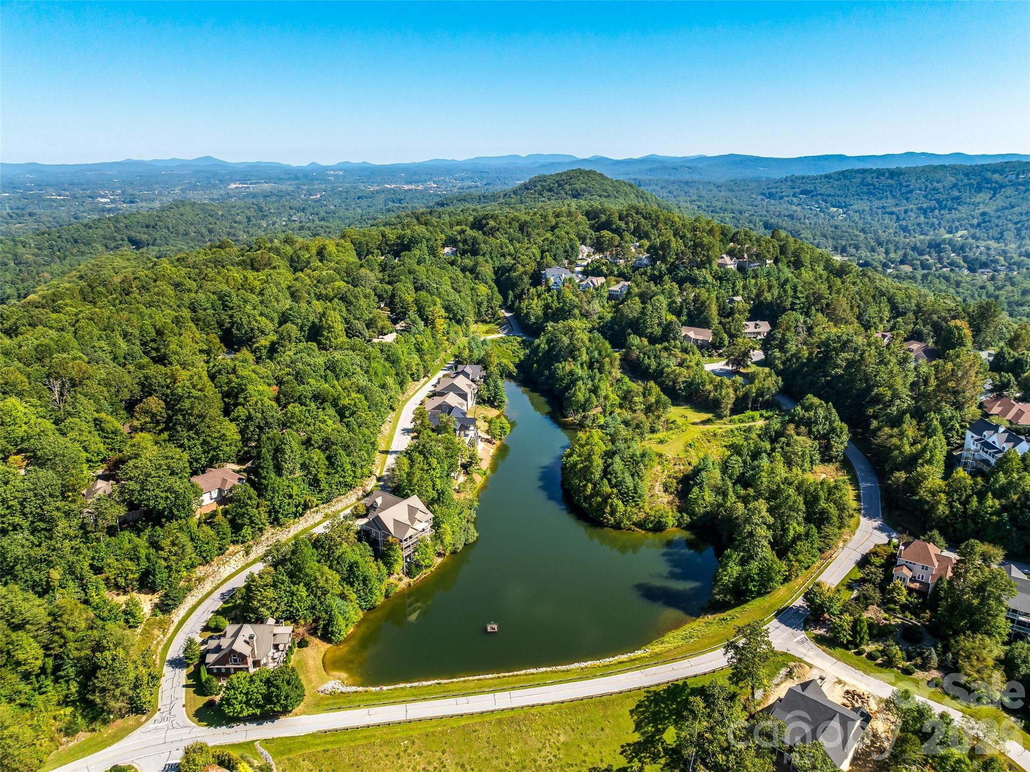 Single Family Residence at 158 Narrows Run Loop, Hendersonville, photo 38 of 47