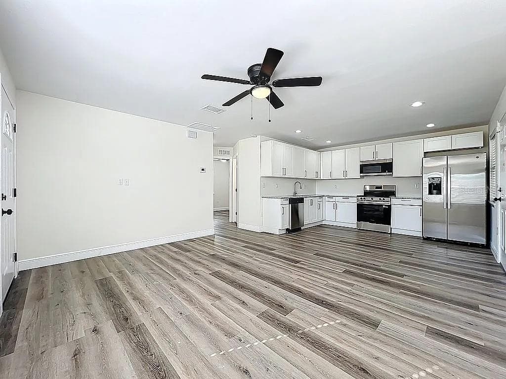 Single Family Residence at 3811 WILTS ST, ORLANDO, photo 9 of 32