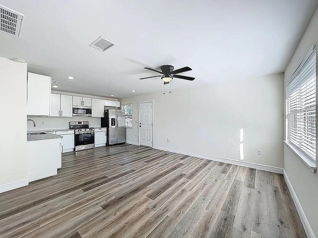 Single Family Residence at 3811 WILTS ST, ORLANDO, photo 10 of 32