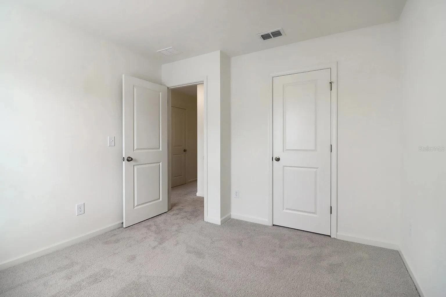 Townhouse at 3693 SPIRE DR, DAVENPORT, photo 10 of 14