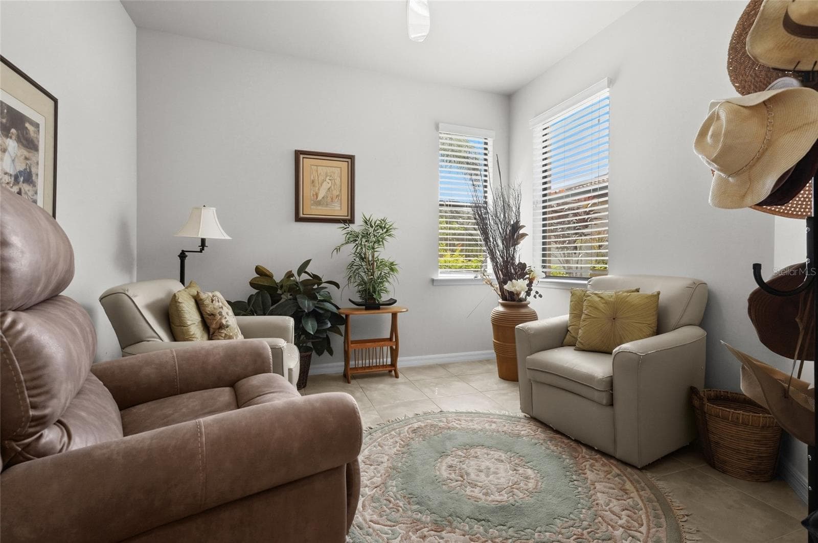 Single Family Residence at 19241 SERAFINA ST, VENICE, photo 11 of 72
