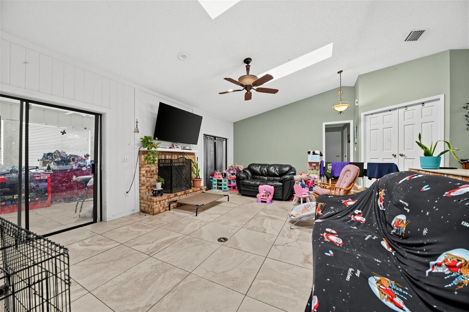 Single Family Residence at 812 MARAVAL CT, LONGWOOD, photo 11 of 33
