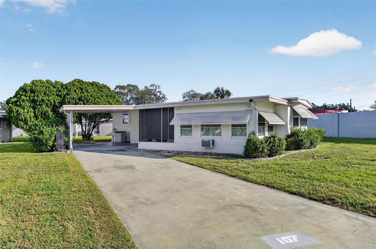 107 DIAMOND HEAD DR
