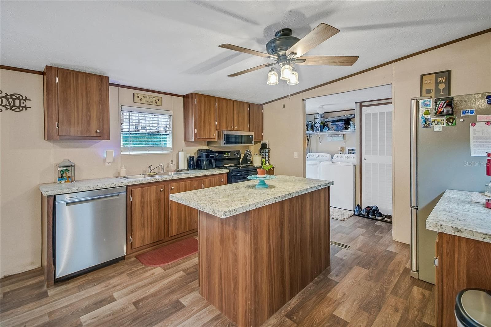 Manufactured Home at 15068 SE 105TH AVE, SUMMERFIELD, photo 15 of 36