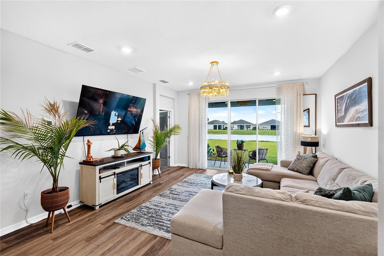 Villa at 18349 CROPSIDE TRL, LAKEWOOD RANCH, photo 8 of 40