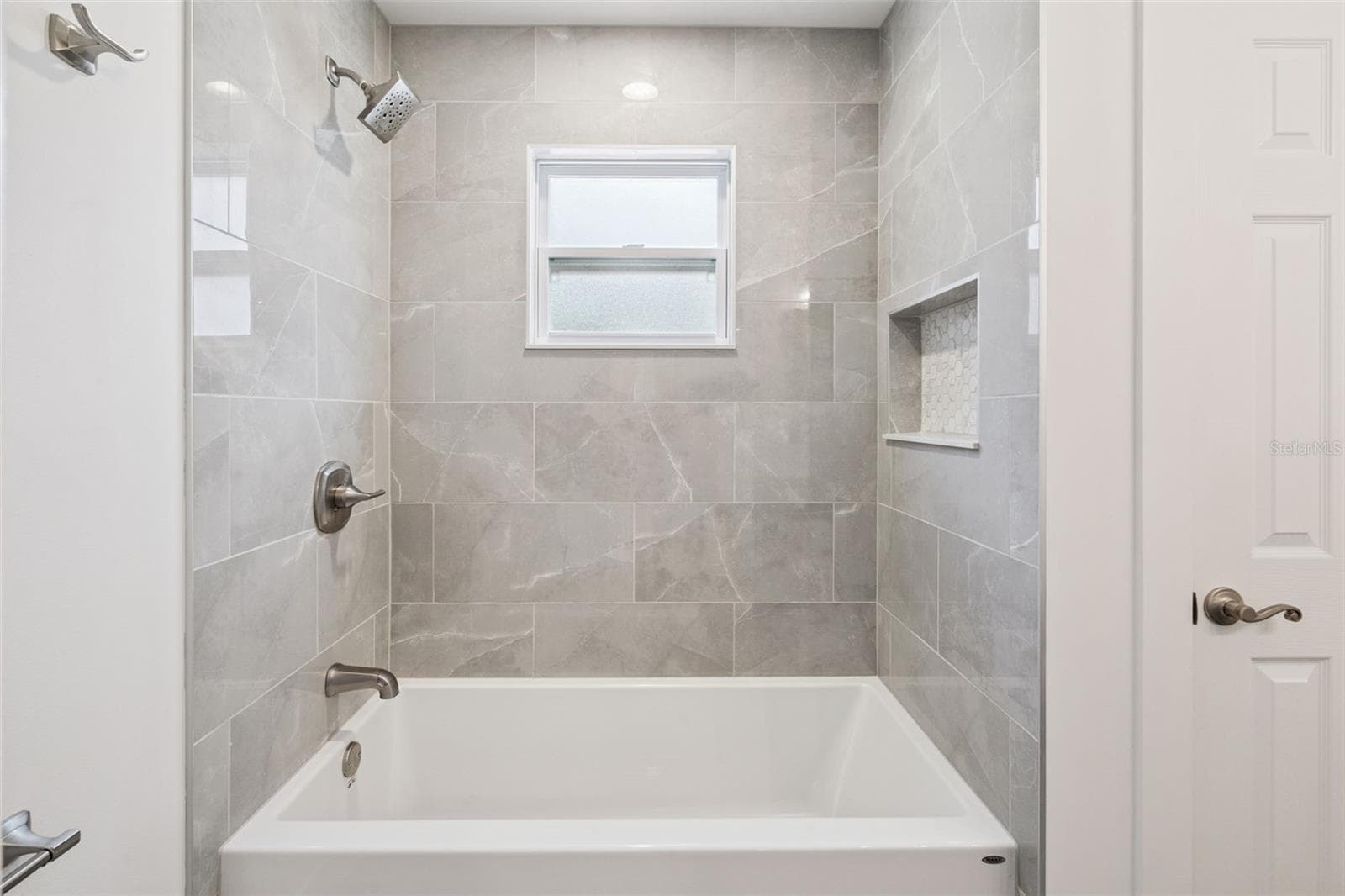 Guest Bath - 14335 FRESNO DR, ORLANDO