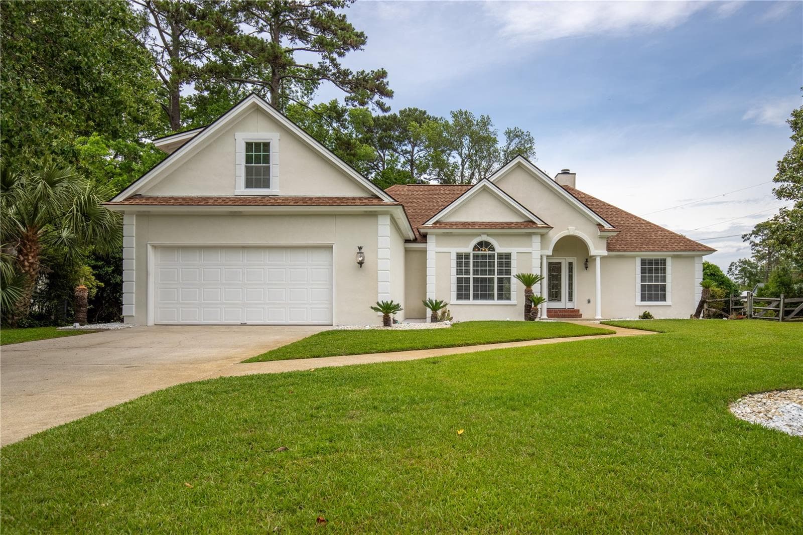 136 SUMMER WINDS DR