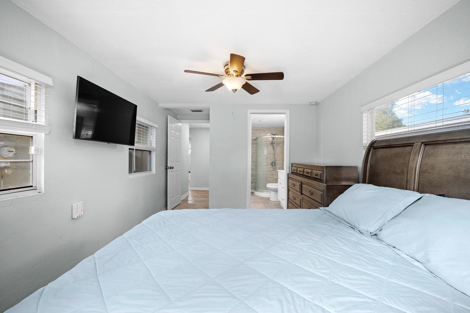 Single Family Residence at 7954 49TH AVE N, ST PETERSBURG, photo 16 of 32