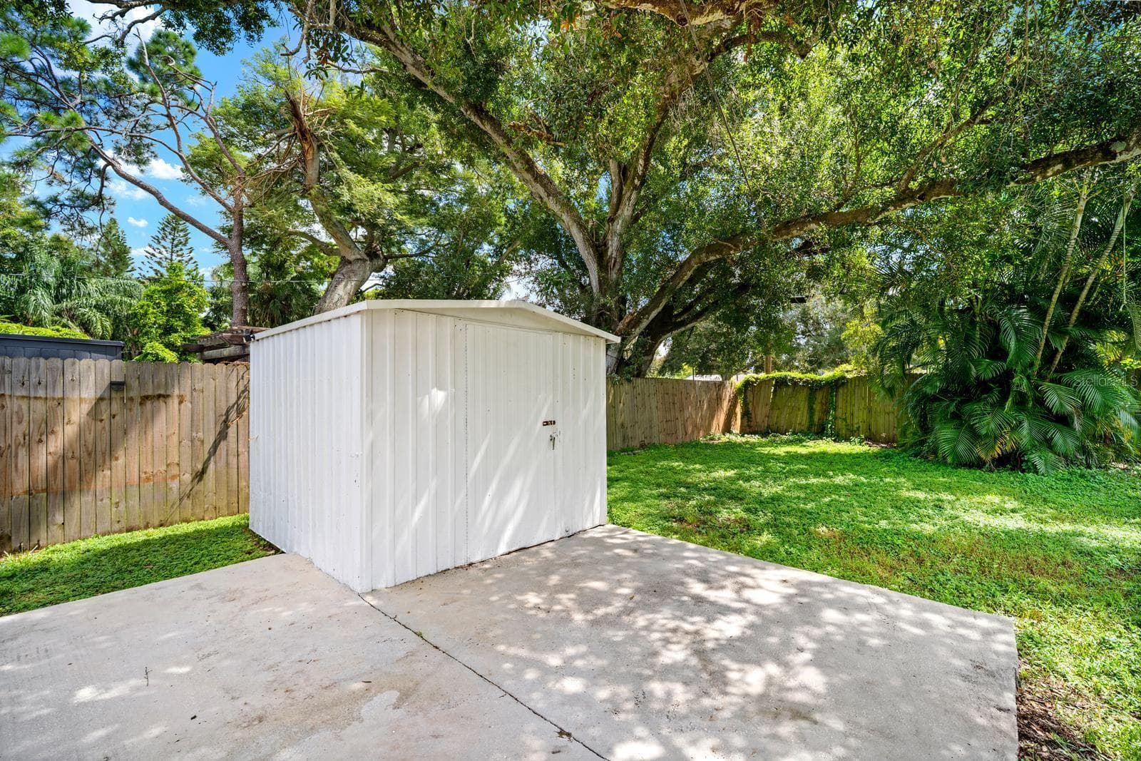 Single Family Residence at 7954 49TH AVE N, ST PETERSBURG, photo 25 of 32