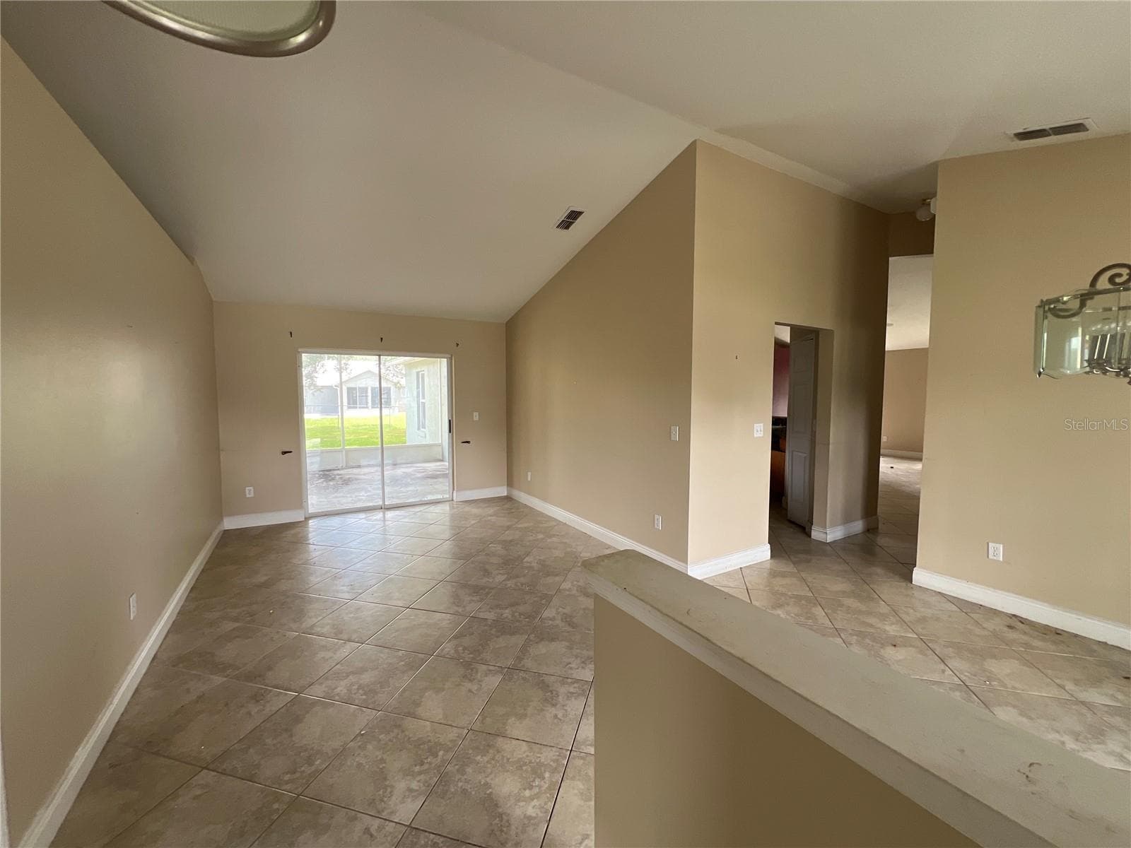 Single Family Residence at 1030 HIGH RIDGE CT, MINNEOLA, photo 2 of 6