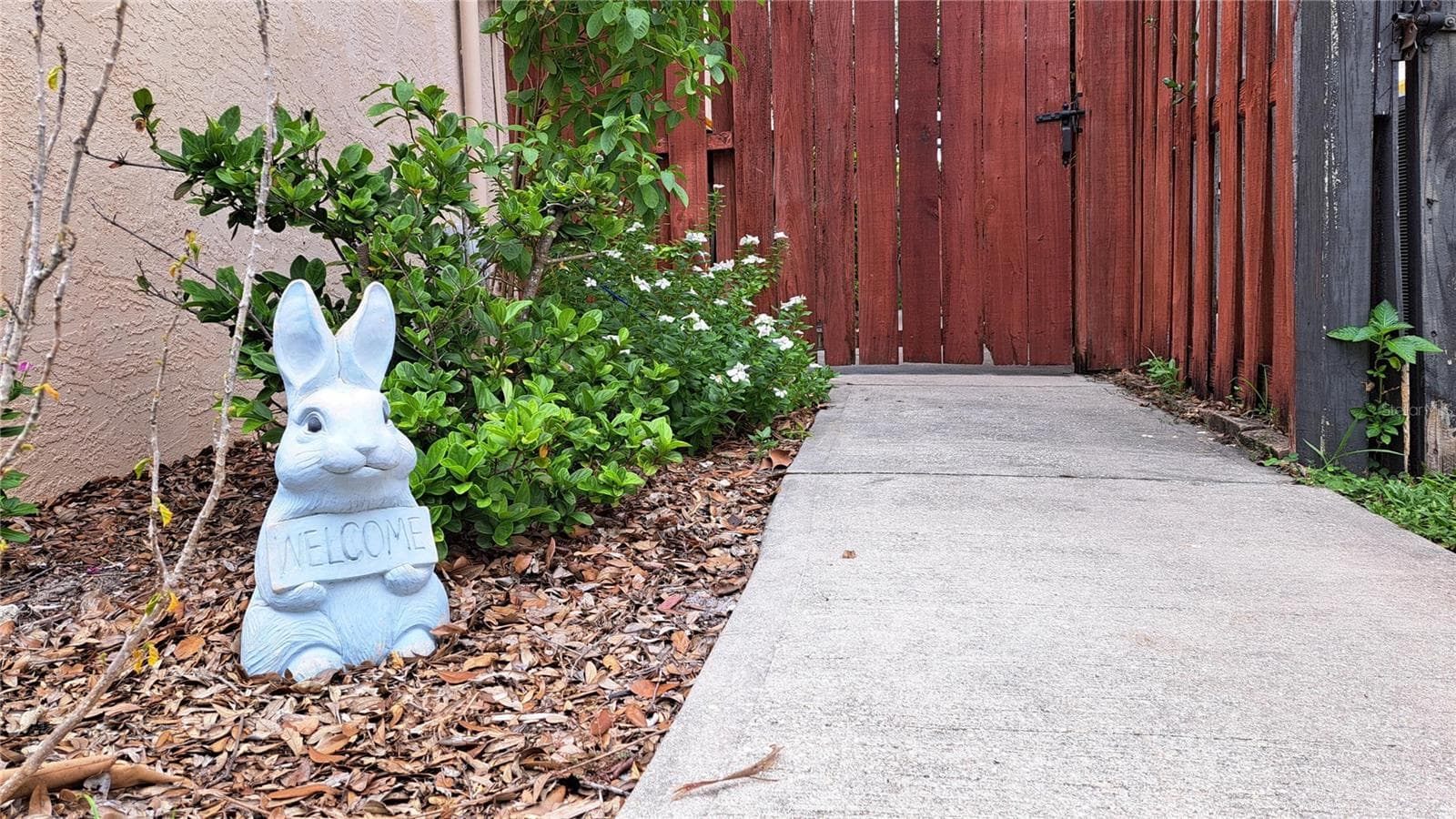 Single Family Residence at 2377 BURTON LN, SARASOTA, photo 3 of 49