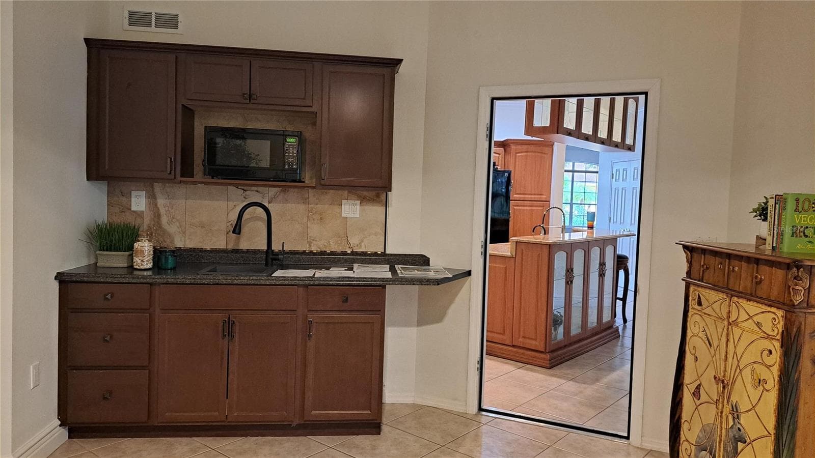 Single Family Residence at 2377 BURTON LN, SARASOTA, photo 20 of 49