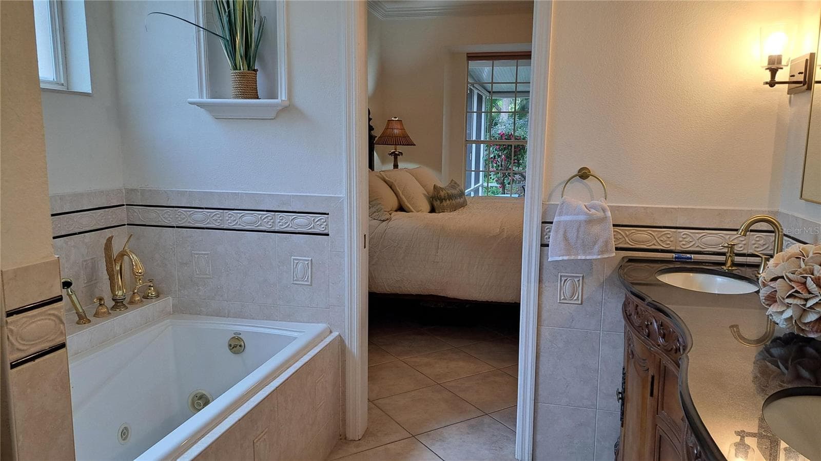 Single Family Residence at 2377 BURTON LN, SARASOTA, photo 25 of 49