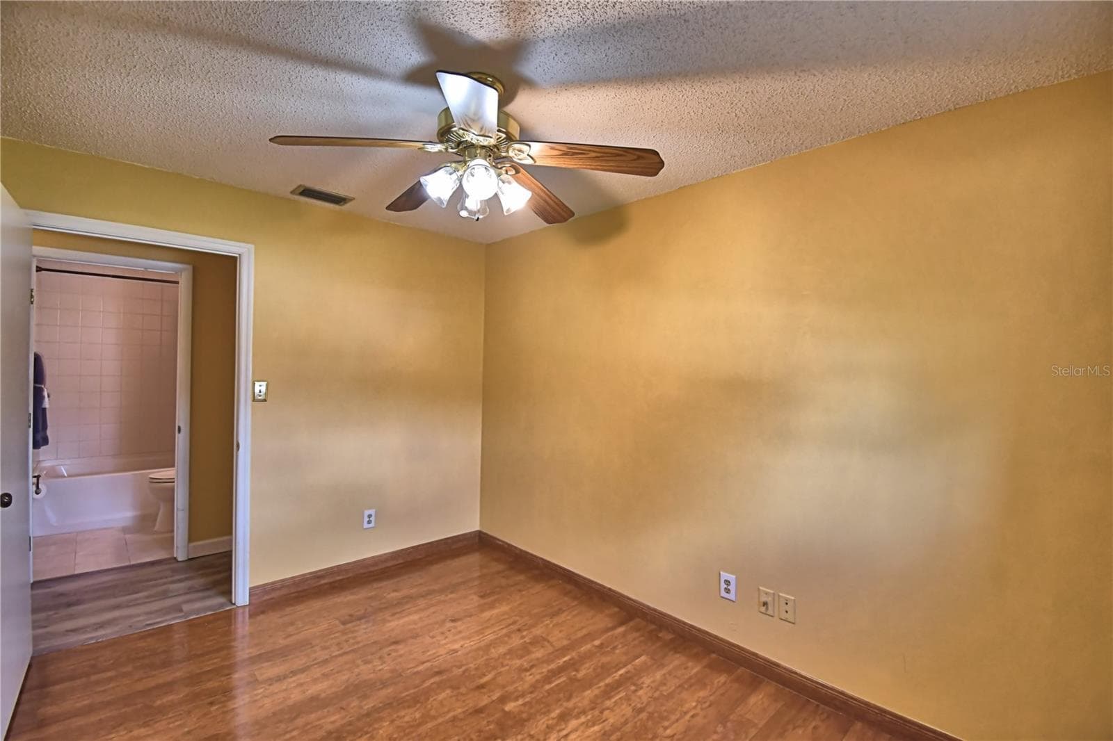 Single Family Residence at 2815 CHRISTIE LN, LAKELAND, photo 19 of 75