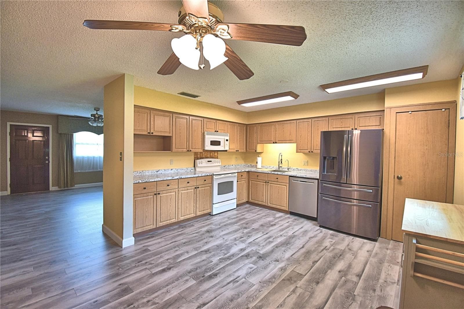 Single Family Residence at 2815 CHRISTIE LN, LAKELAND, photo 35 of 75
