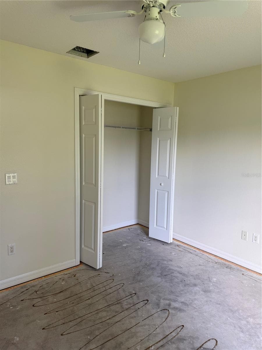 Single Family Residence at 32 RAELAND LN, PALM COAST, photo 16 of 24