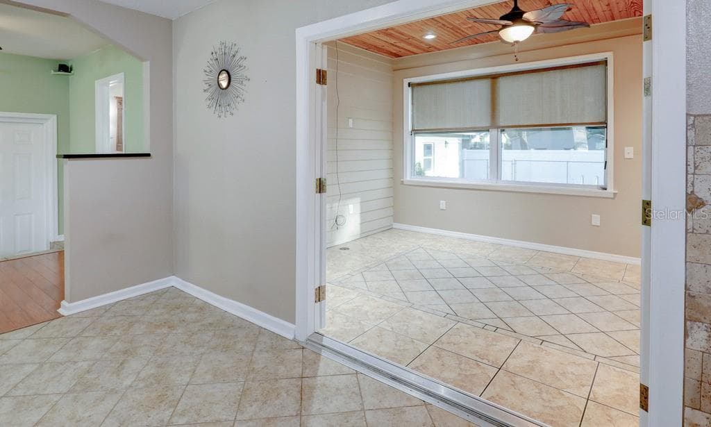Single Family Residence at 2576 17TH AVE N, ST PETERSBURG, photo 11 of 39