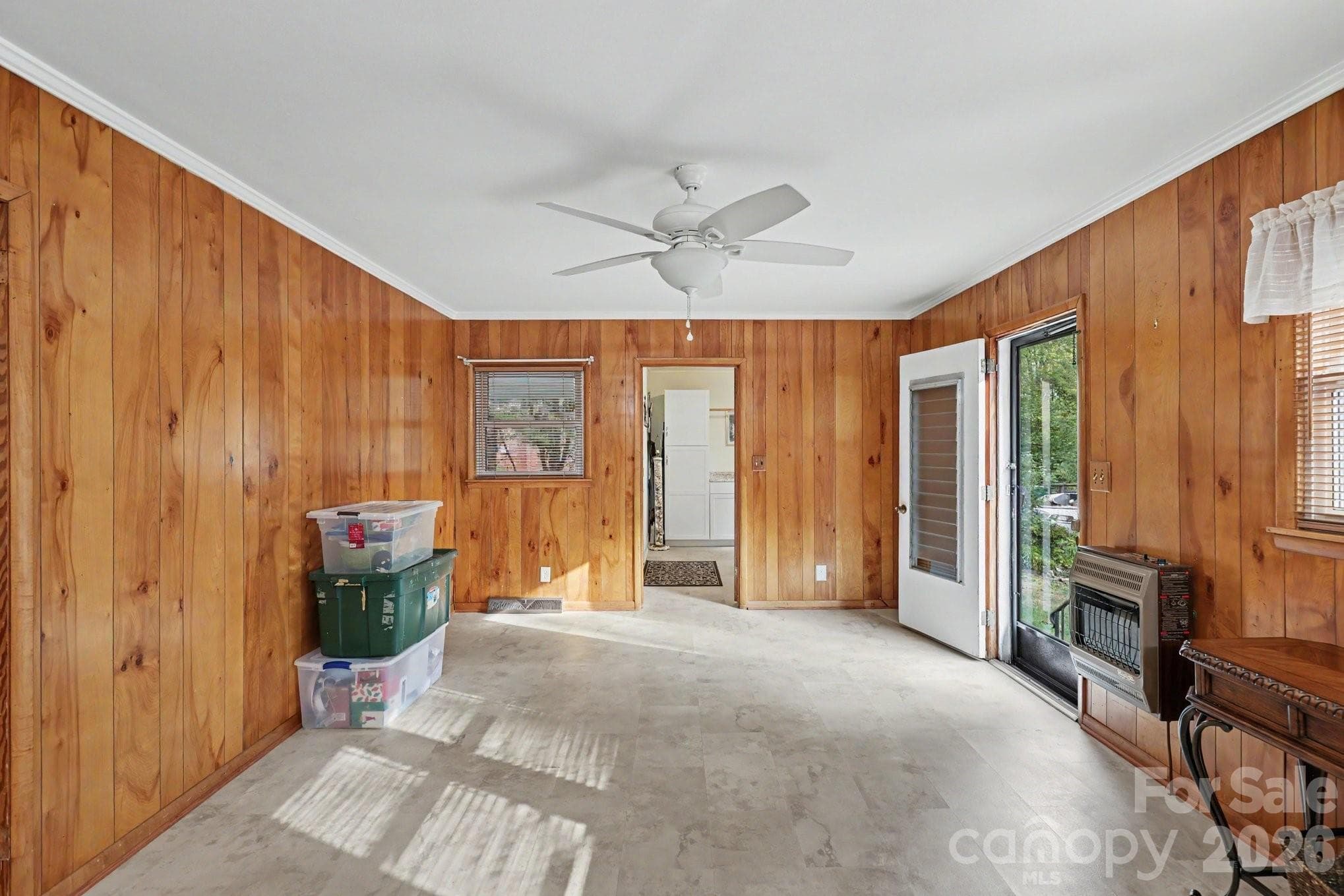 Single Family Residence at 1910 Wildwood Road, Gastonia, photo 12 of 42