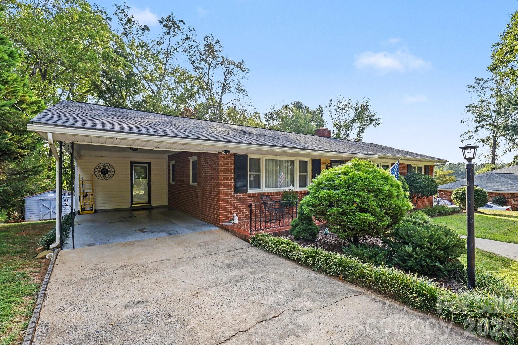 Single Family Residence at 1910 Wildwood Road, Gastonia, photo 31 of 42