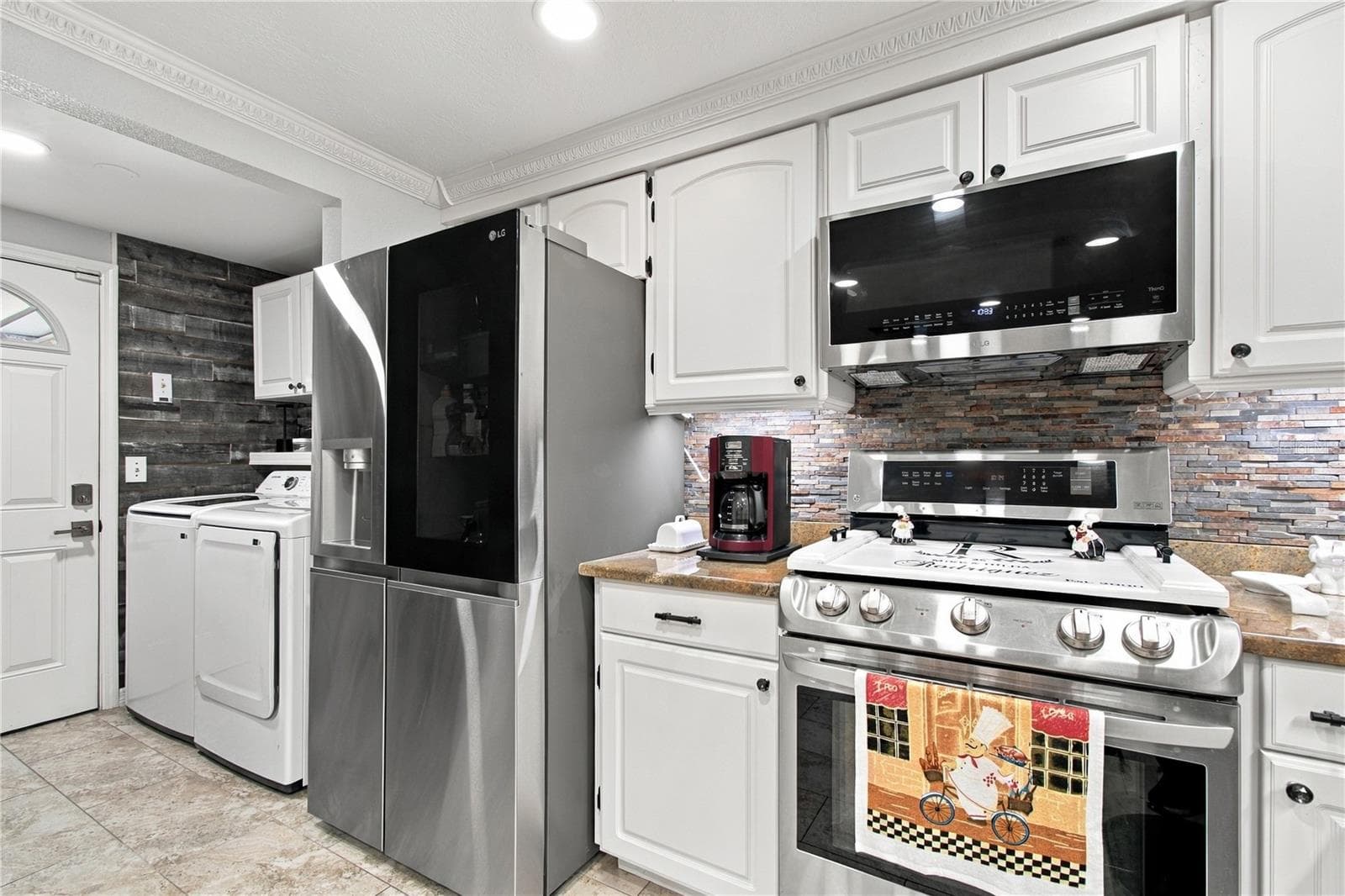 Single Family Residence at 16012 SADDLESTRING DR, TAMPA, photo 25 of 70