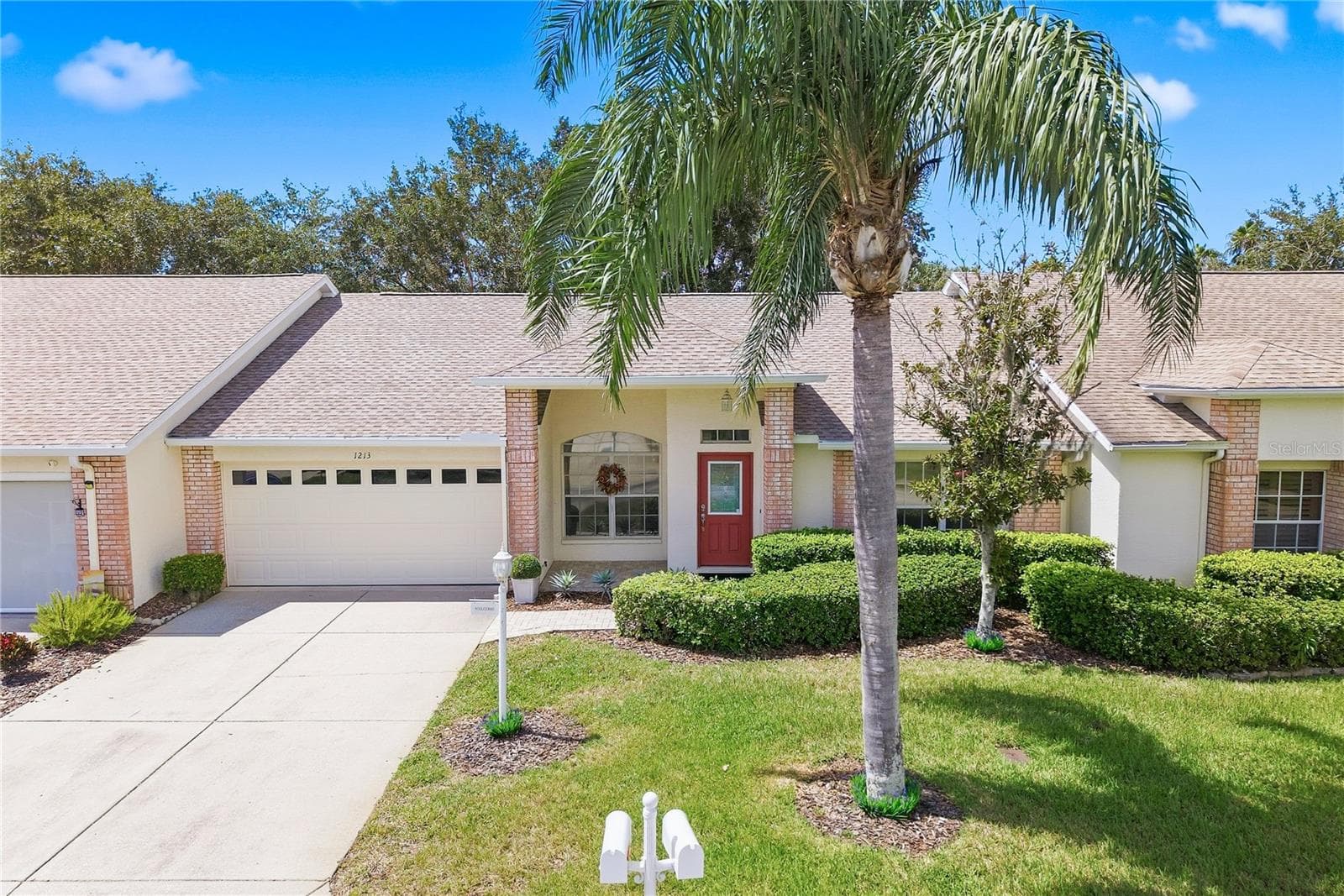 1213 FLORA VISTA ST