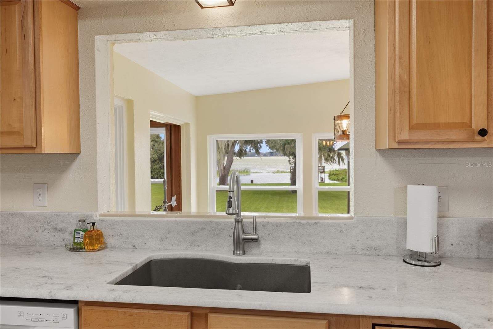 Kitchen - 2314 N GRIFFIN DR, LEESBURG