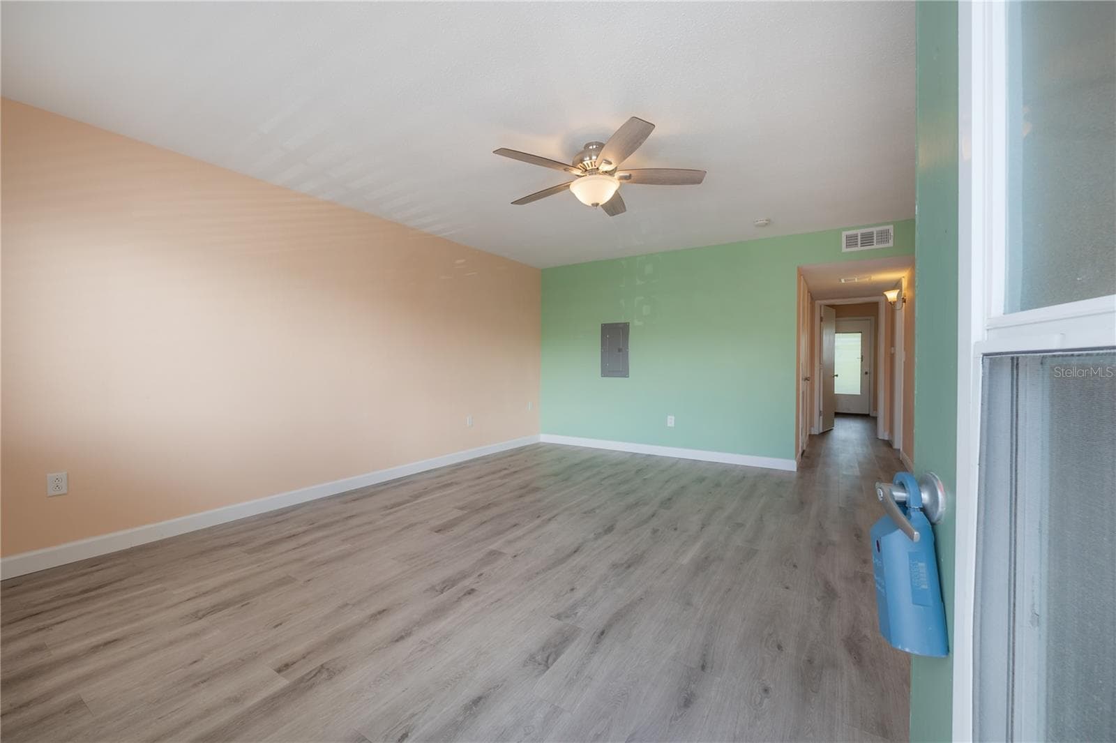 Living room - 8055 112TH ST #205, SEMINOLE