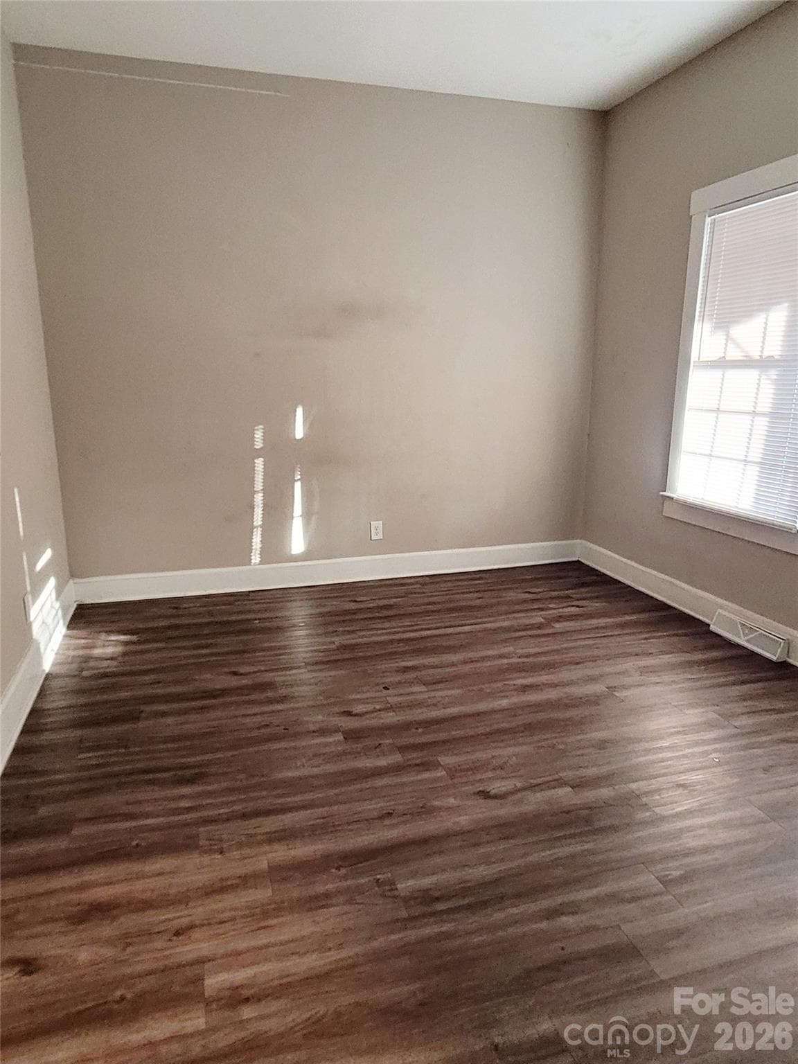 Single Family Residence at 34 Fairview Avenue, Ware Shoals, photo 8 of 23