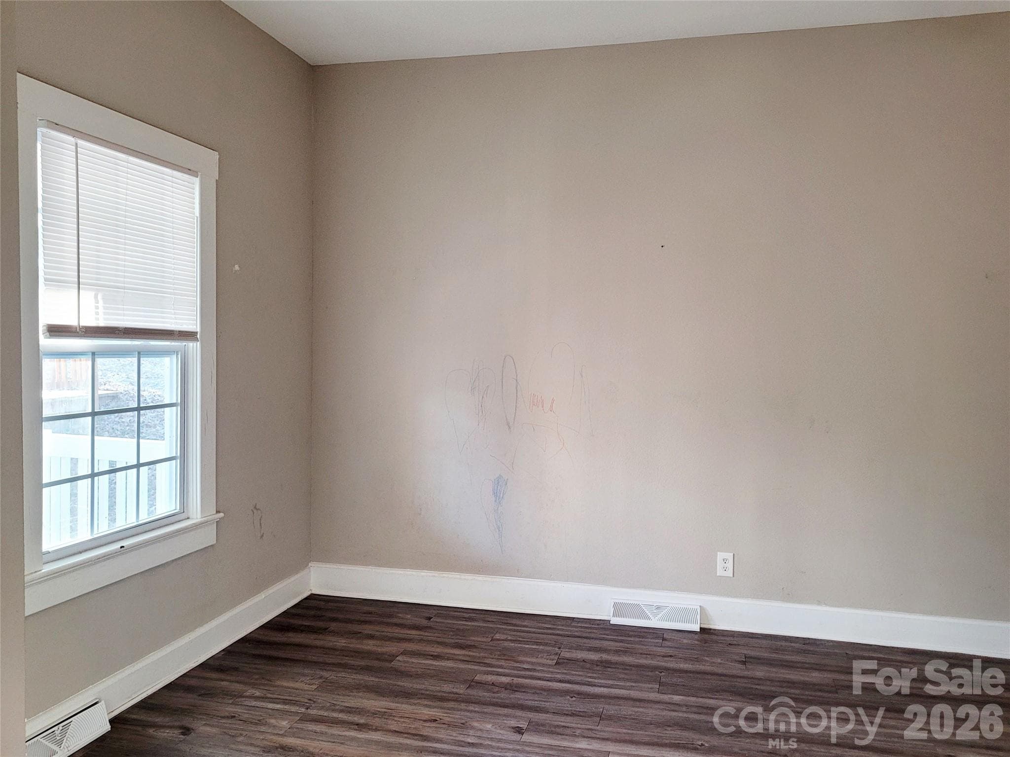 Single Family Residence at 34 Fairview Avenue, Ware Shoals, photo 9 of 23