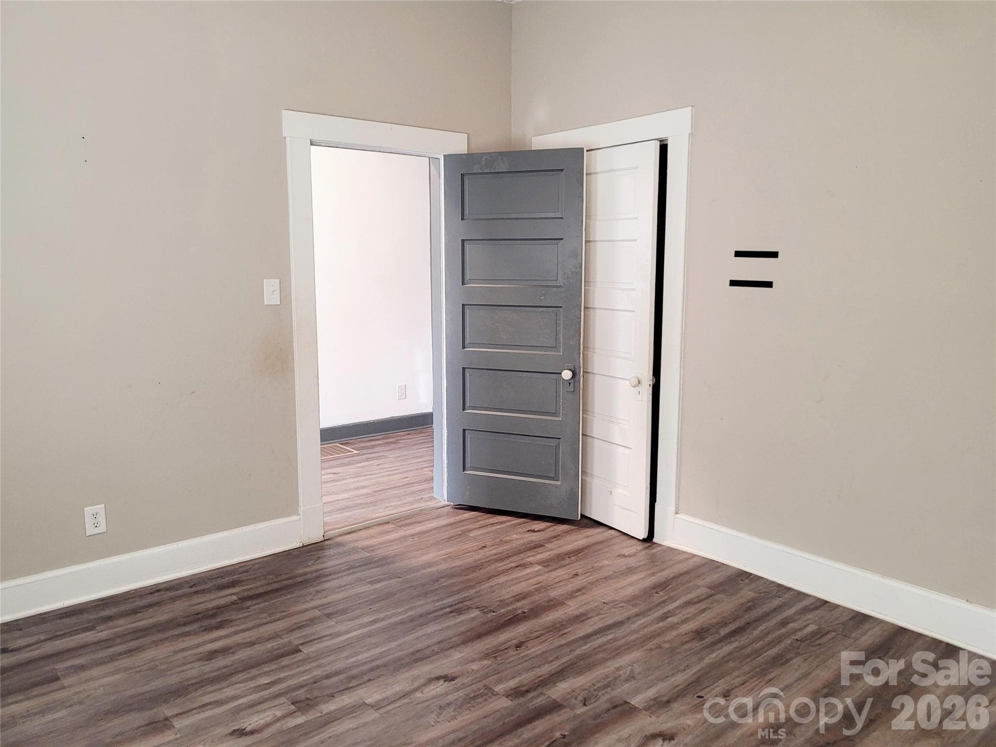 Single Family Residence at 34 Fairview Avenue, Ware Shoals, photo 10 of 23