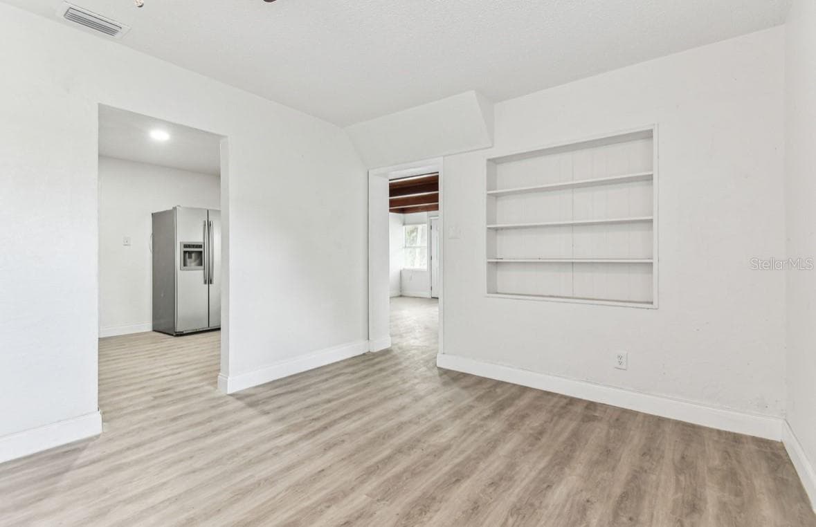 Single Family Residence at 1807 E BOUGAINVILLEA AVE, TAMPA, photo 11 of 41