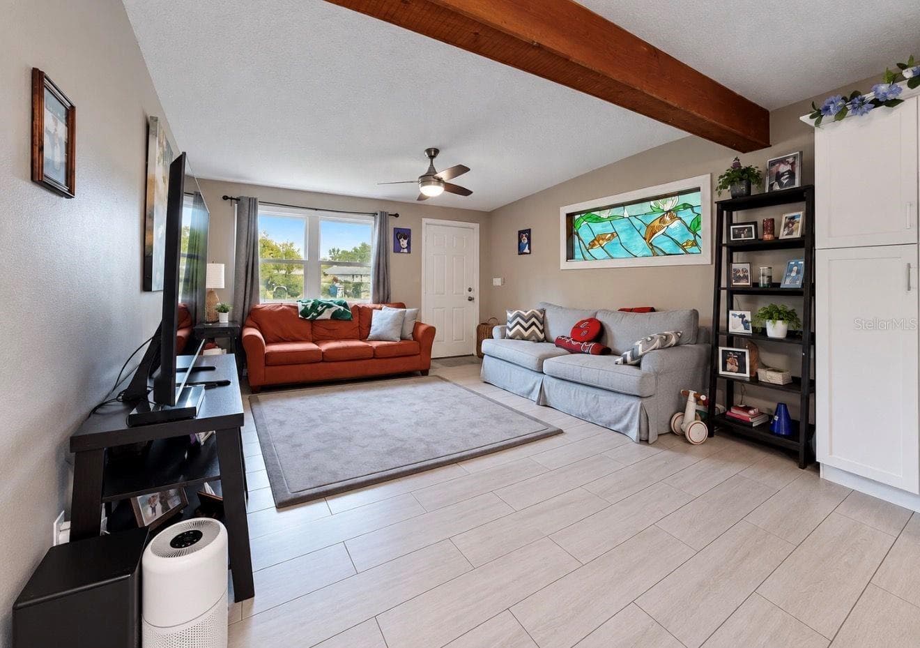 Single Family Residence at 717 W DEER LAKE DR, LUTZ, photo 7 of 39