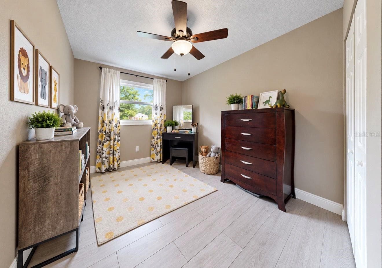 Single Family Residence at 717 W DEER LAKE DR, LUTZ, photo 24 of 39