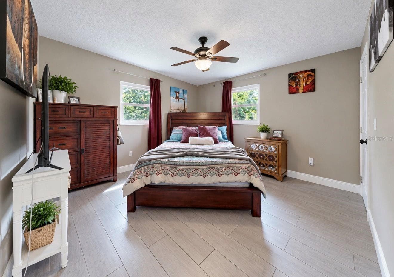 Single Family Residence at 717 W DEER LAKE DR, LUTZ, photo 25 of 39