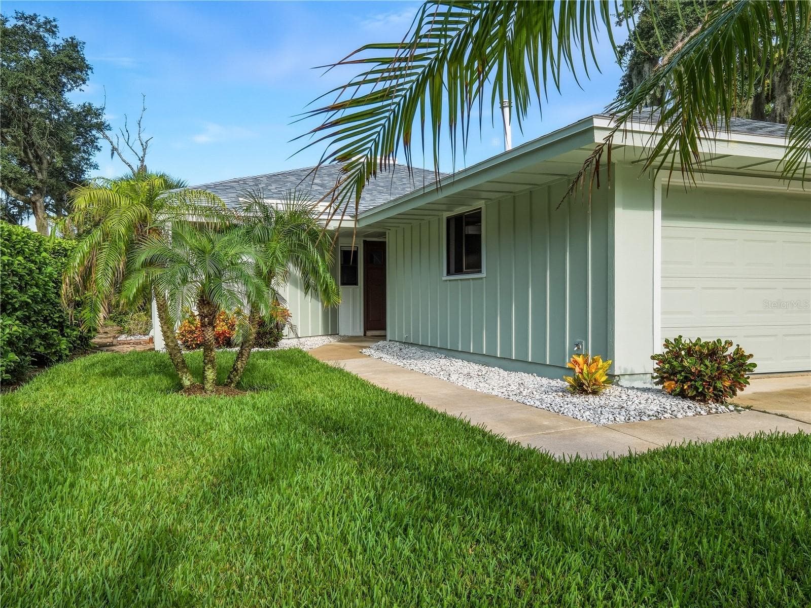 Exterior Front View 5 - 724 ST ANDREWS CIRCLE, NEW SMYRNA BEACH