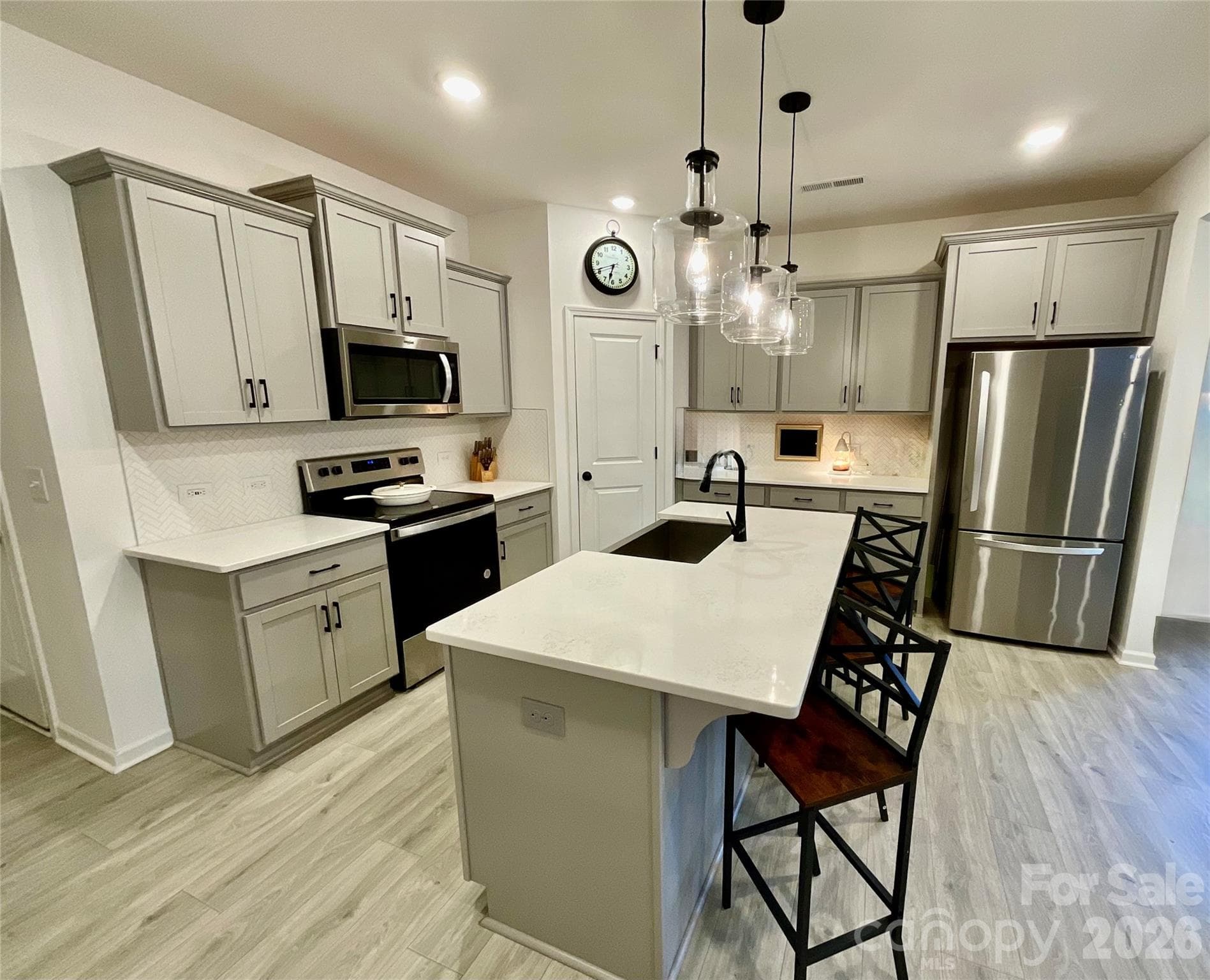 Townhouse at 11009 Pagebrook Lane, Charlotte, photo 4 of 30