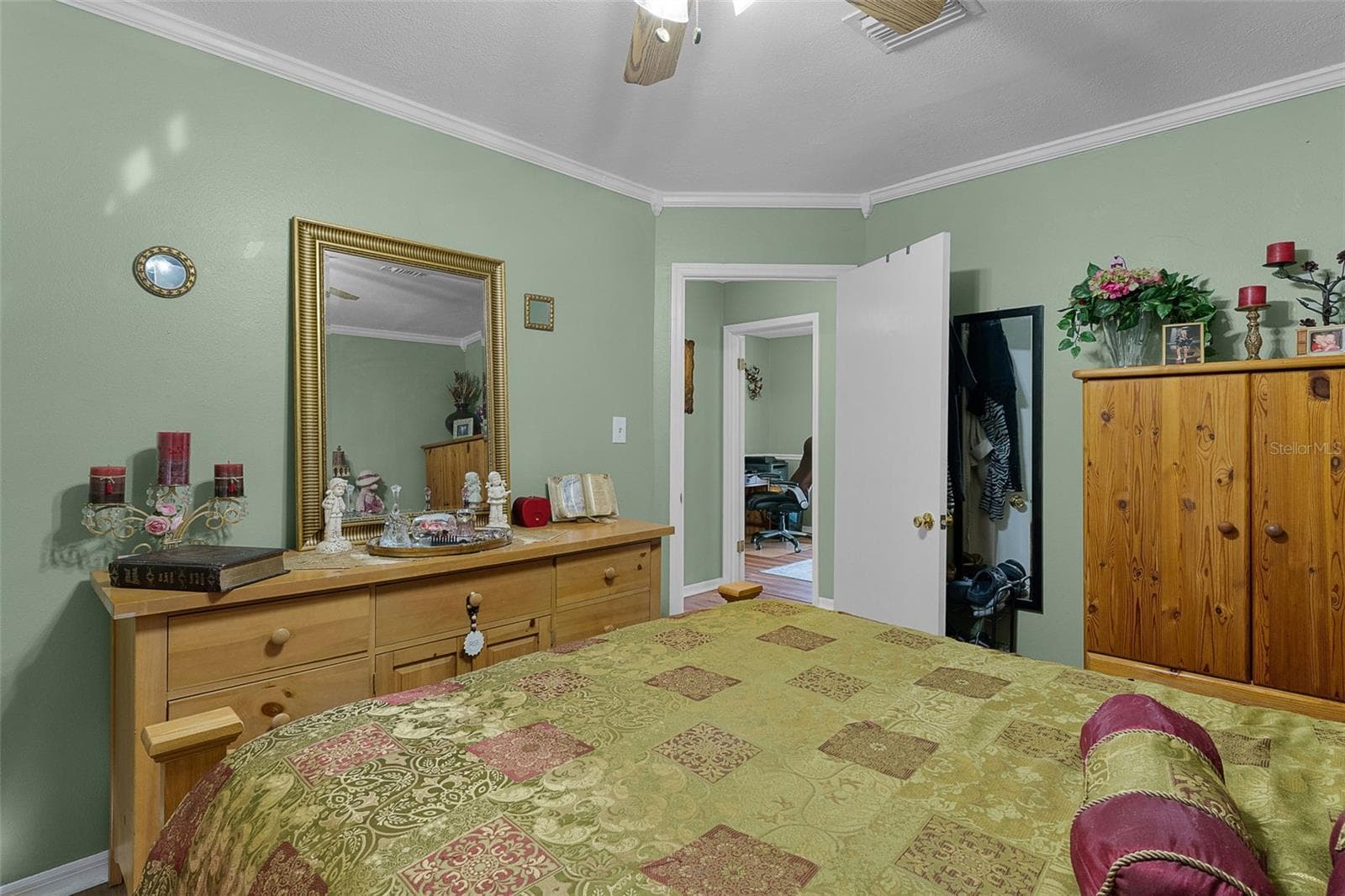 Single Family Residence at 521 E MIRROR LAKE DR, FRUITLAND PARK, photo 20 of 79