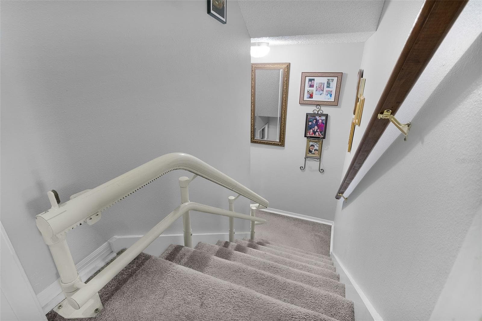 Single Family Residence at 521 E MIRROR LAKE DR, FRUITLAND PARK, photo 36 of 79