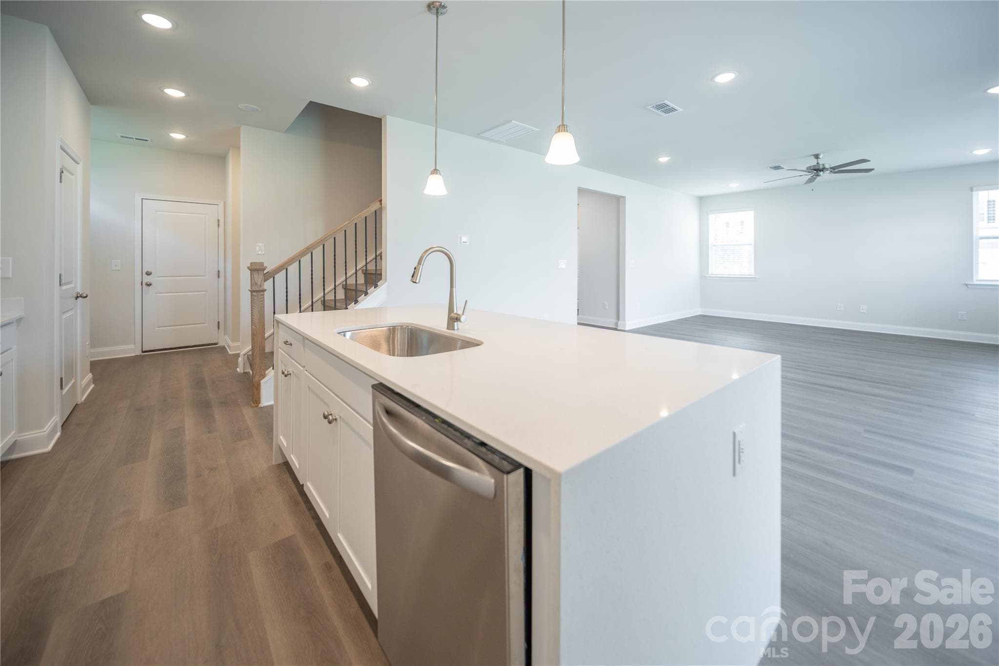 Single Family Residence at 535 Larragan Drive, Denver, photo 10 of 18