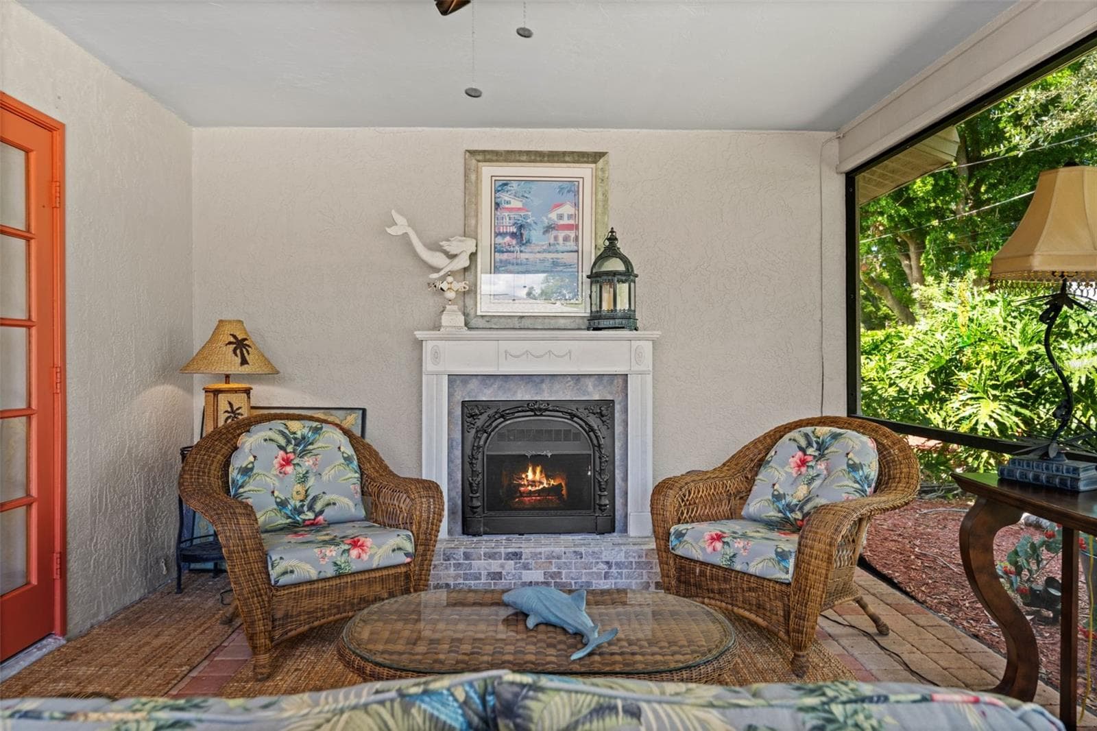 Screened lanai has another fireplace! - 427 SW 34TH ST, CAPE CORAL