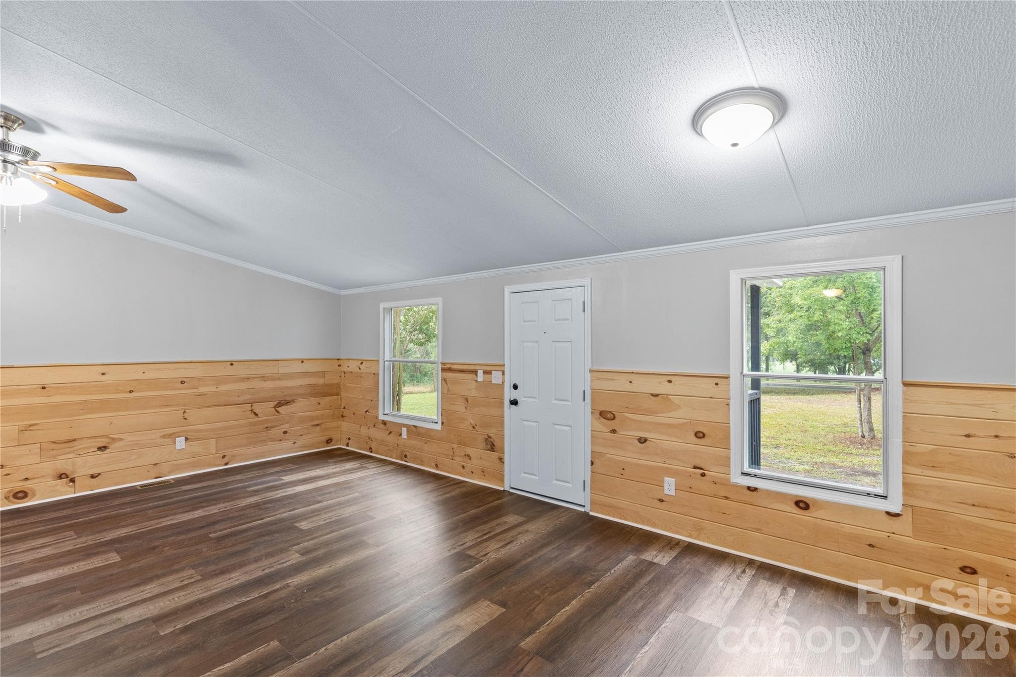 Single Family Residence at 6177 Shiloh Unity Road, Lancaster, photo 6 of 43