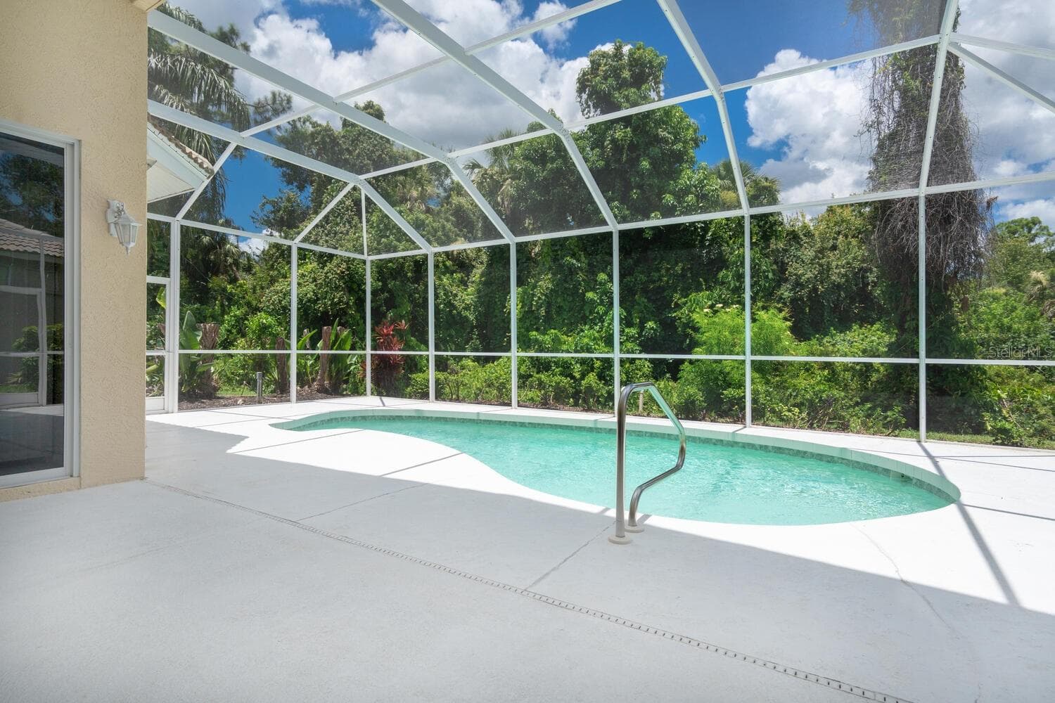 Single Family Residence at 4374 MIRABELLA CIR, BRADENTON, photo 14 of 71