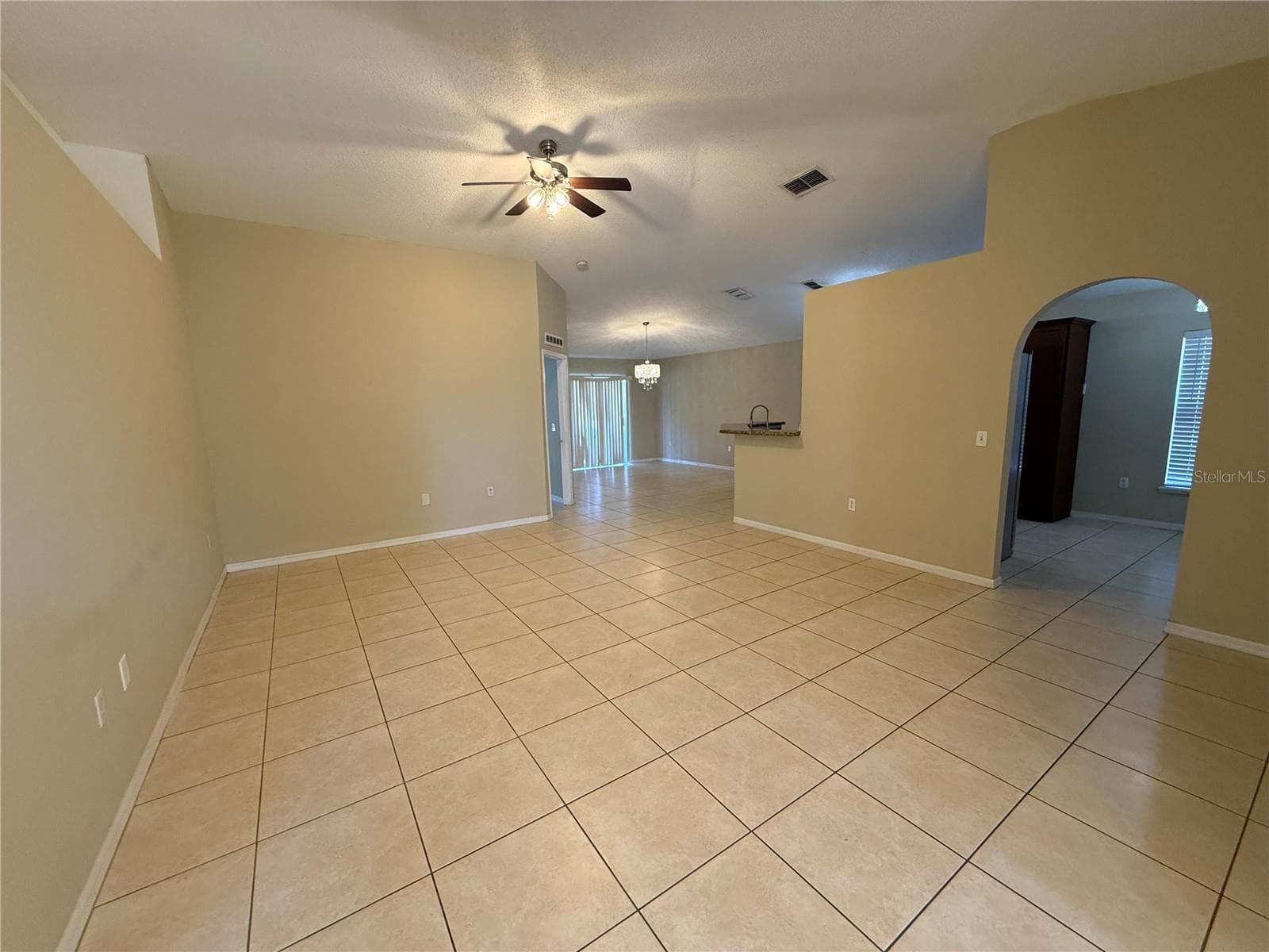Single Family Residence at 11857 PETHRICK DR, ORLANDO, photo 5 of 41