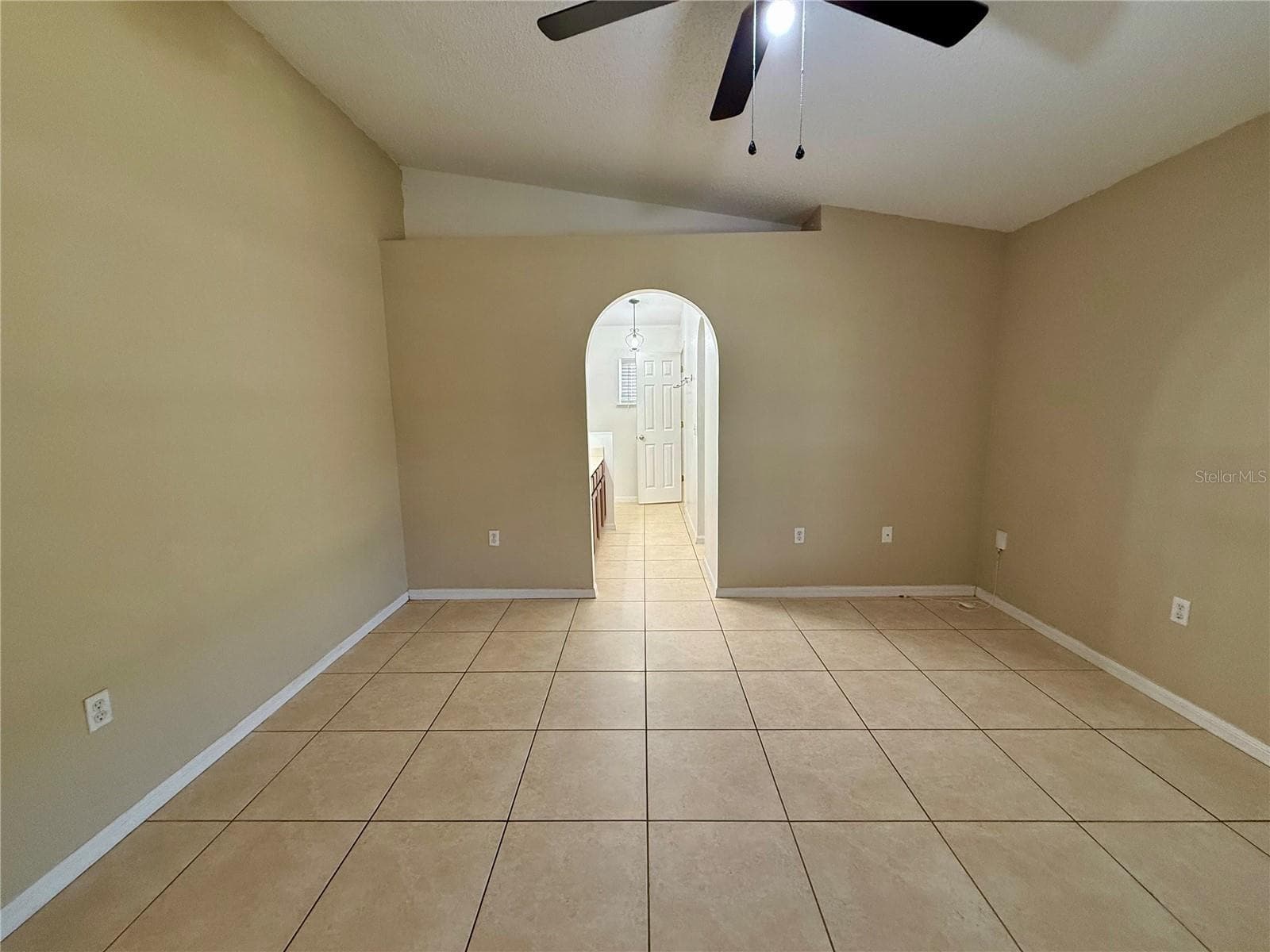 Single Family Residence at 11857 PETHRICK DR, ORLANDO, photo 18 of 41