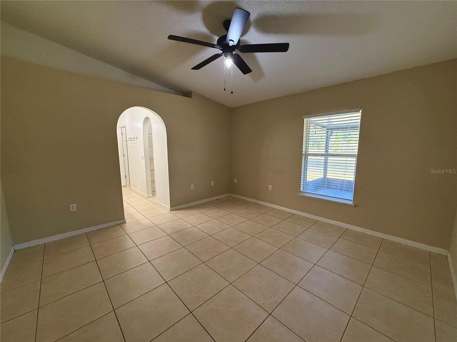 Single Family Residence at 11857 PETHRICK DR, ORLANDO, photo 19 of 41