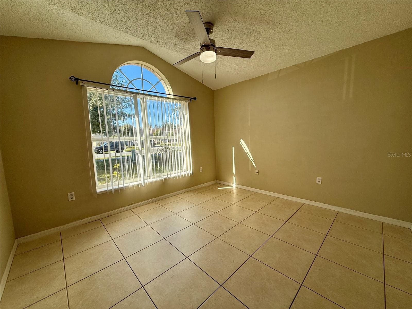 Single Family Residence at 11857 PETHRICK DR, ORLANDO, photo 25 of 41