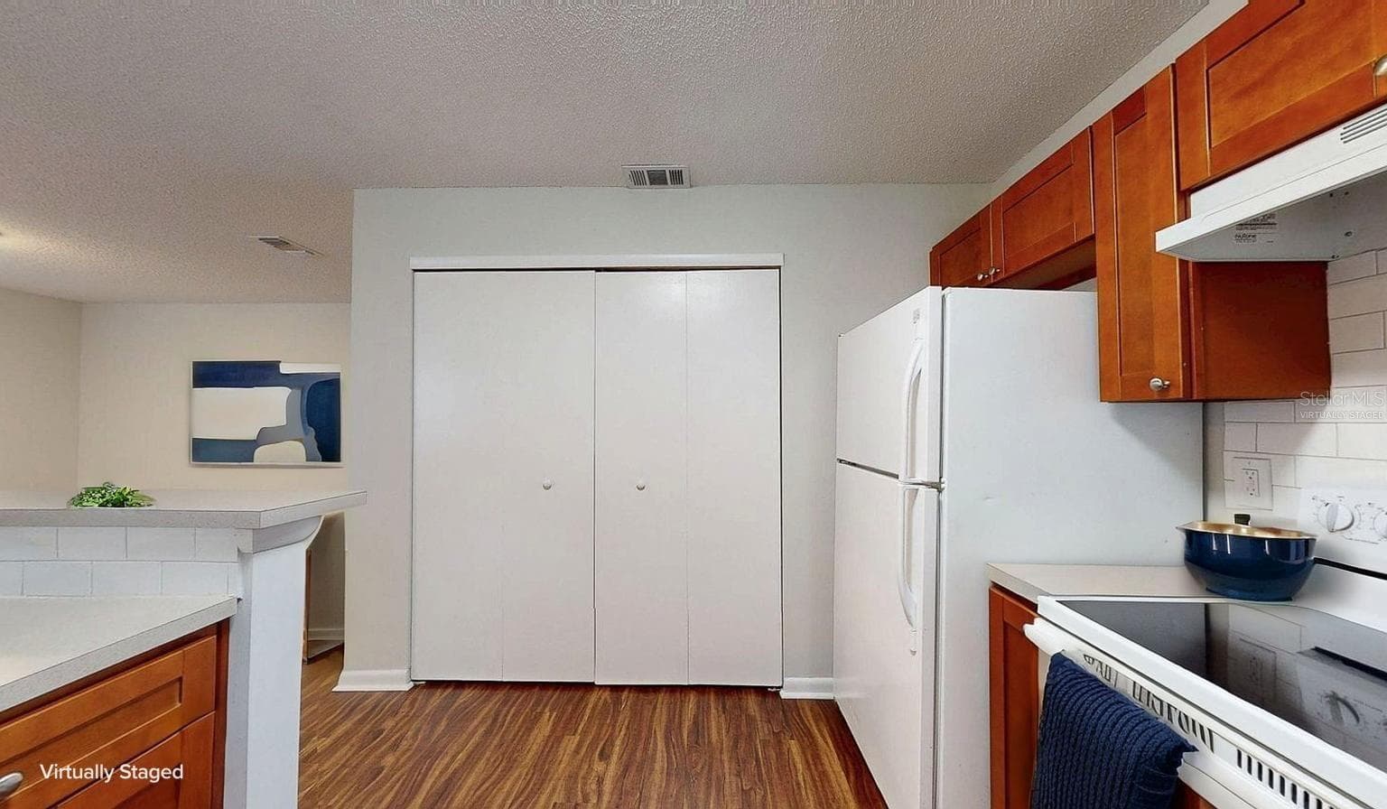 Virtually Staged - 3113 GORDON CT, TAMPA